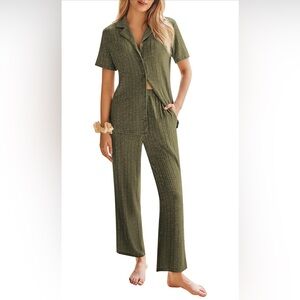 Arm green Ekouaer Womens Rib Knit Pajamas Button Up